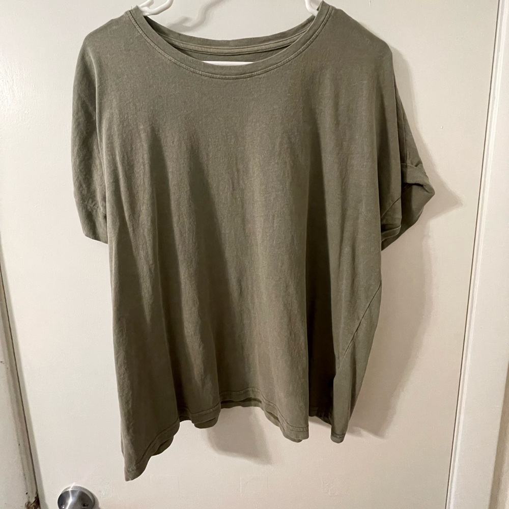 GAP tee
